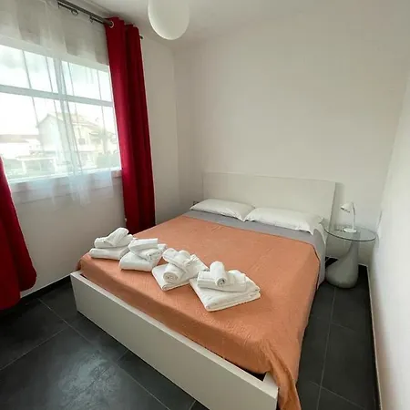 Casa Vacanza Colors Porto Torres Exterior photo